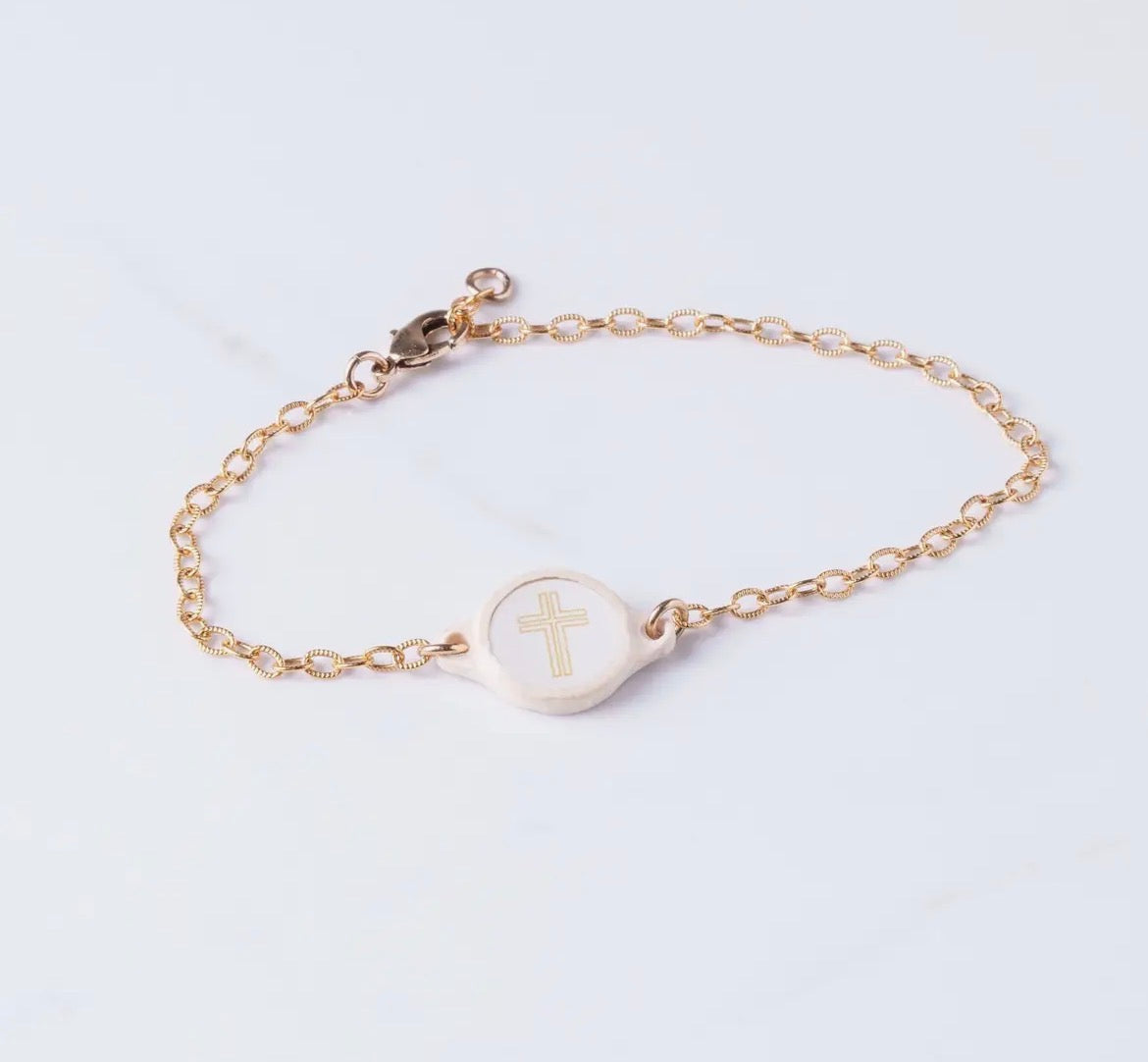 Tap to Pray- Gold/Vanilla